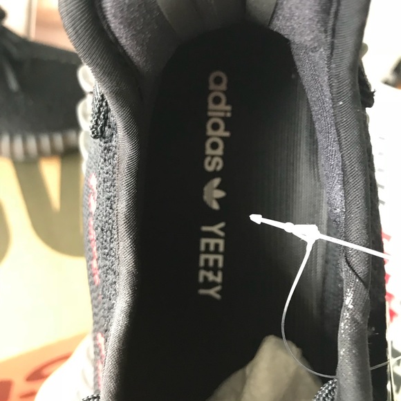 Adidas Yeezy Boost 350 Boost V2 “Bred” - Picture 4 of 6